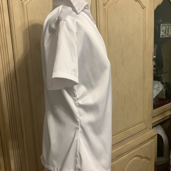 Gorgeous white top made in South America - Picture 4 of 10